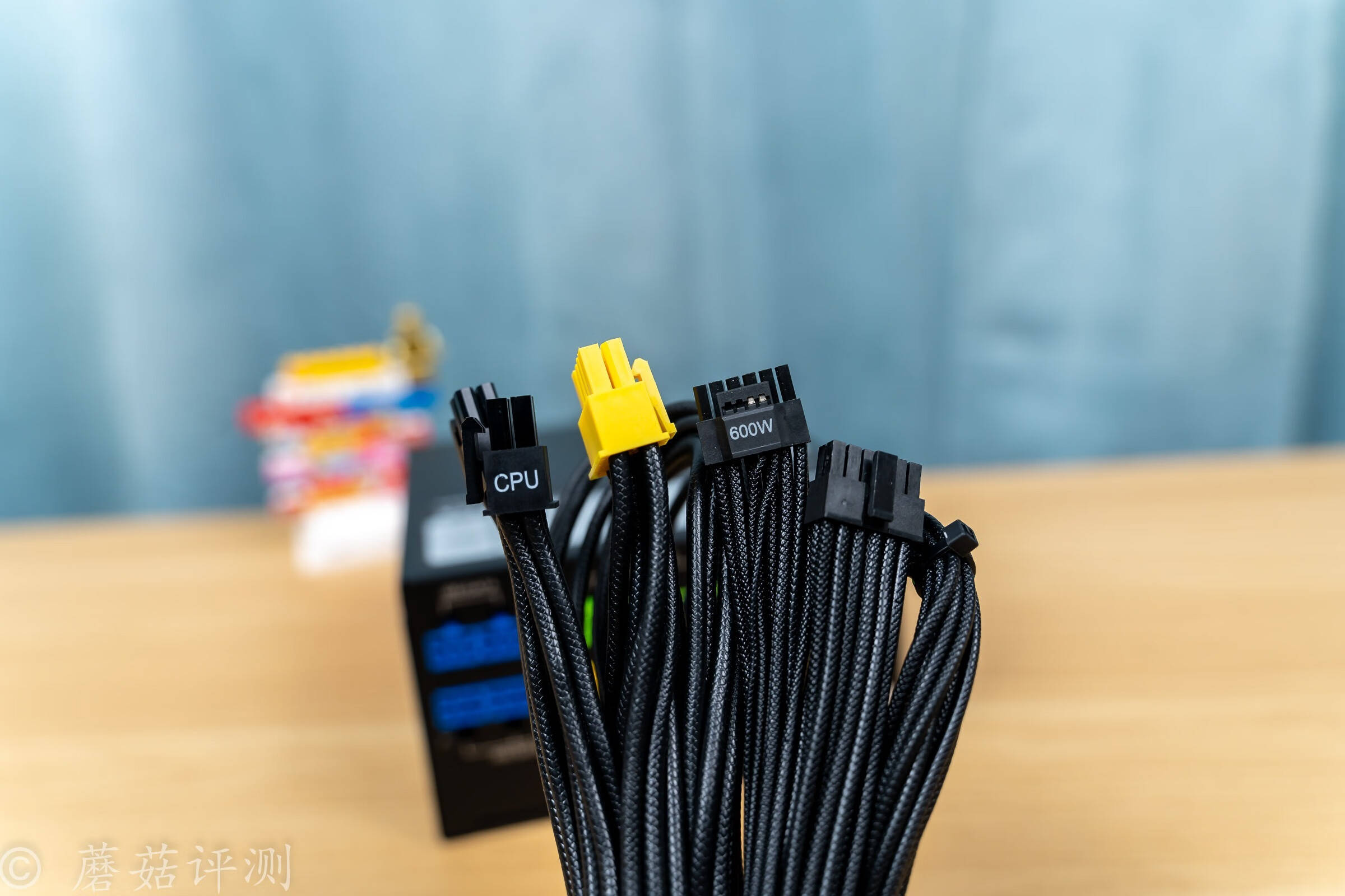 高品质、使用体验非常棒的一款电源，先马XP1000W Super白金牌全模组电源 评测