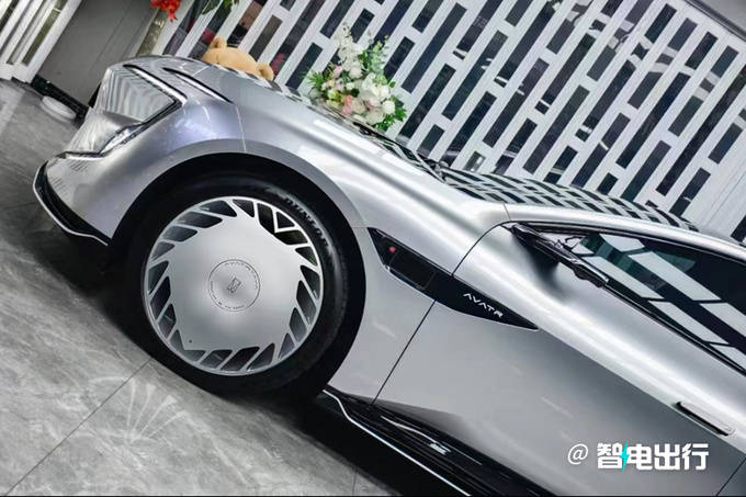 阿维塔115亿购，华为引望10%股份！赛力斯也要买买买
