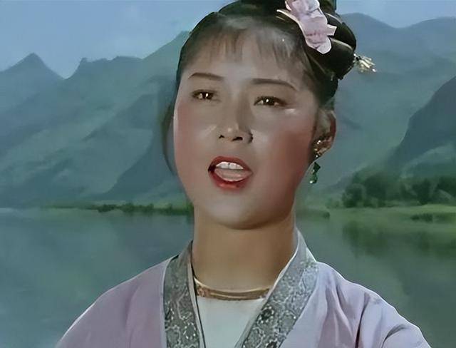 她是首个被执行死刑的女星，曾红遍大江南北，枪毙前喊：这不公平