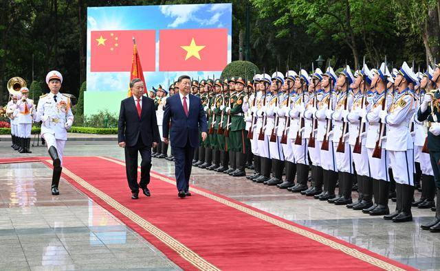 图集｜越共中央总书记苏林为习近平举行欢迎仪式