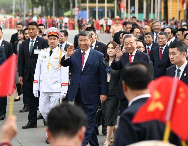 图集｜越共中央总书记苏林为习近平举行欢迎仪式